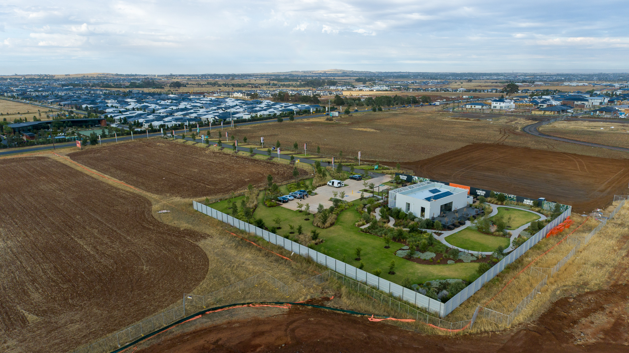 WHAT TO LOOK FOR WHEN CHOOSING A BLOCK OF LAND